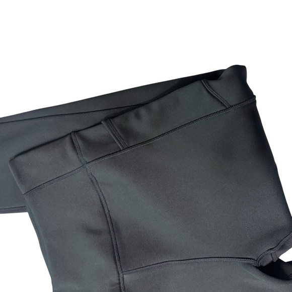 Kyodan Black Leggings with Modern Cutout Design - Picture 2 of 6